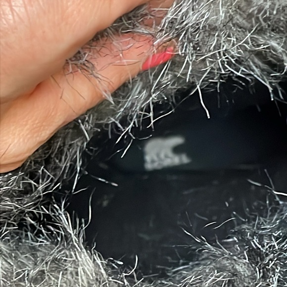 Sorel women’s high winter boots with rubber proof sole - Picture 6 of 9